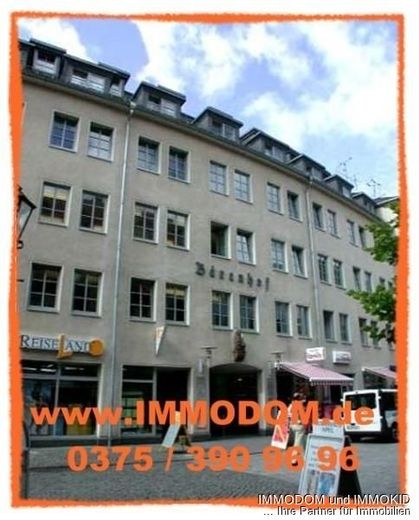 Appartement in Zwickau mit BALKON, EINBAUKÜCHE und Personenaufzug im Dachgeschoss zu vermieten! – Hausansicht