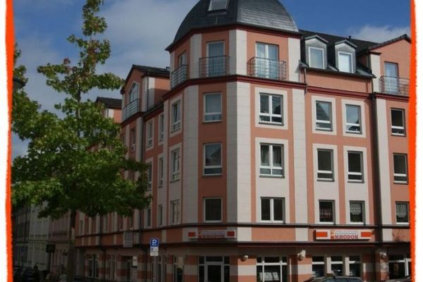 KAPITALANLAGE... 2-Zimmer, Küche, Bad und mit großem BALKON sowie Personenaufzug in ruhiger Lage +++ Am Schwanenteich +++ zu verkaufen!