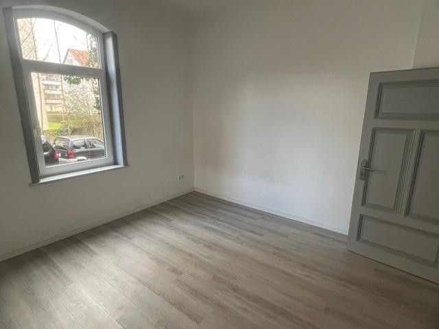 Seelze Zentrum, 2 Häuser, 4 Einheiten, viele Möglichkeiten – Zimmer 3 Haus 30 EG