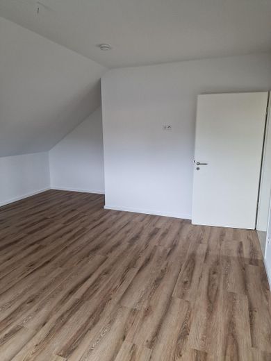 Moderate Penthousewohnung in ruhiger Lage – Foto 15