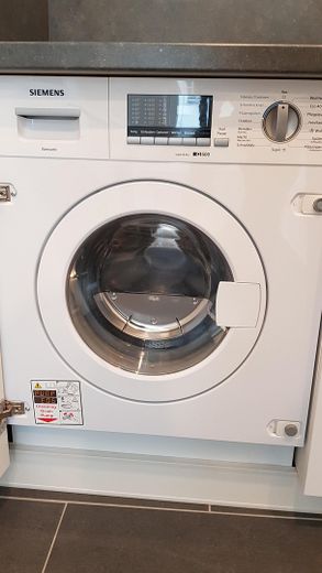 Gewerbe, Gen. als Arzt-Praxis liegt vor ,  kernsaniert, 3fiso-Fenster, parallel z.Mühlenkamp – Waschmaschine mit Trockner