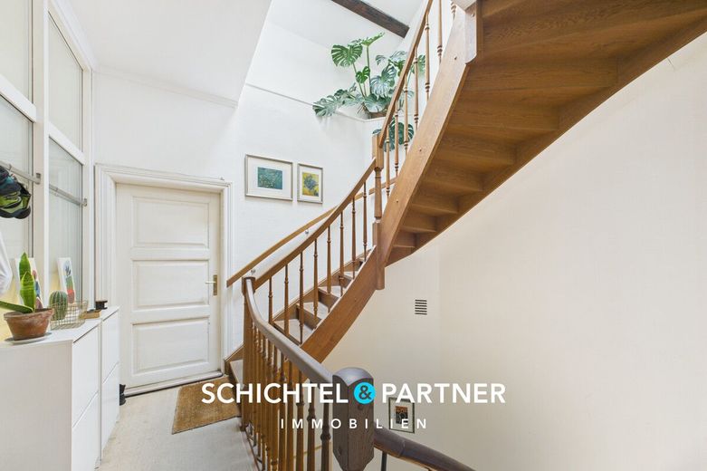 Fesenfeld | Gepflegtes Wohn-/ &amp; Geschäftshaus mit insgesamt sechs Einheiten – S&amp;P | Treppenhaus