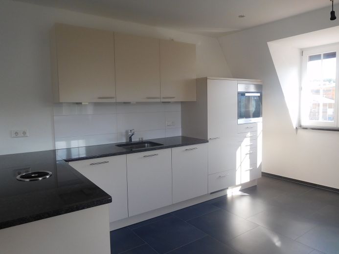 2 Zimmer Wohnung in einzigartigem Objekt – Küche 