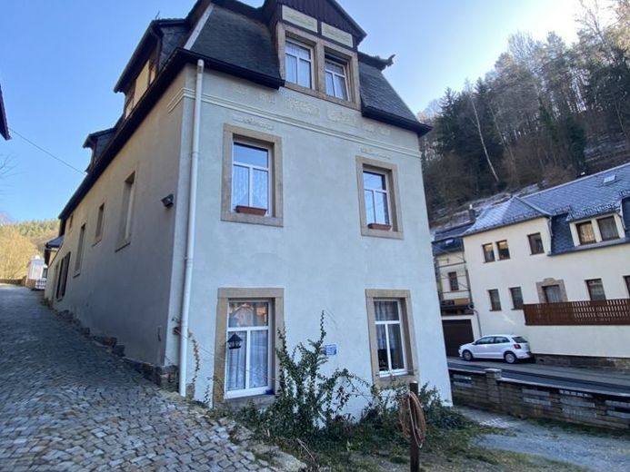 +ESDI+ Voll vermietetes Mehrfamilienhaus mit 6 Wohneinheiten im Kurort Bad Schandau zu verkaufen! – Foto 1