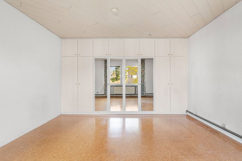 Maisonettewohnung mit ca. 138 qm Wohn-/Nutzfläche &amp; Garage in ruhiger Anliegerstraße von Oldenfelde – Zimmer 2
