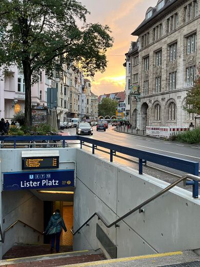 Helle 2,5-Zimmer-Wohnung mit Balkon&Terrasse in Hannover-List, Zentrale Lage nahe Lister Platz – फोटो 1