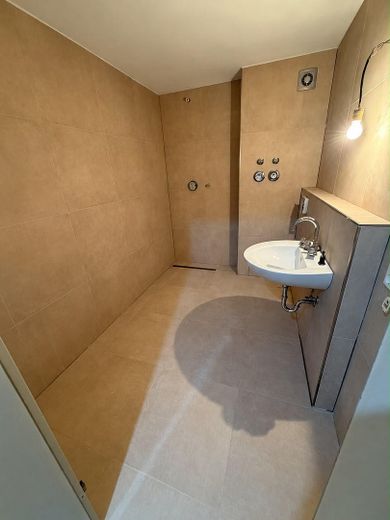 Charmante 2-Zimmer-Erdgeschosswohnung mit privatem Gartenanteil - teilsaniert! – Foto 9