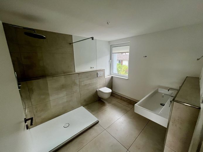 Herdecke - Familienwohntraum - frisch renoviert – Badezimmer OG