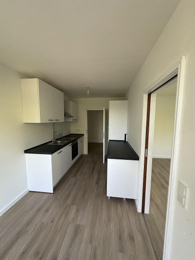Gemütliche Wohnung (3 ZKBB) im Stadtteil Ko-Karthause inkl. Einbauküche, Balkon und Tiefgarage – Küche