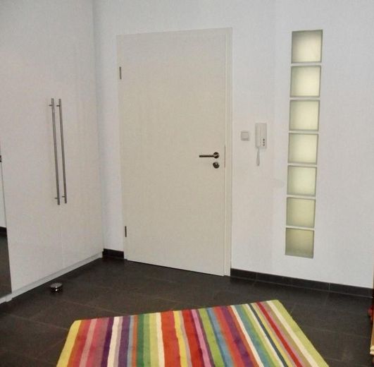 Großzügige Gartenwohnung - von privat – Eingangsbereich
