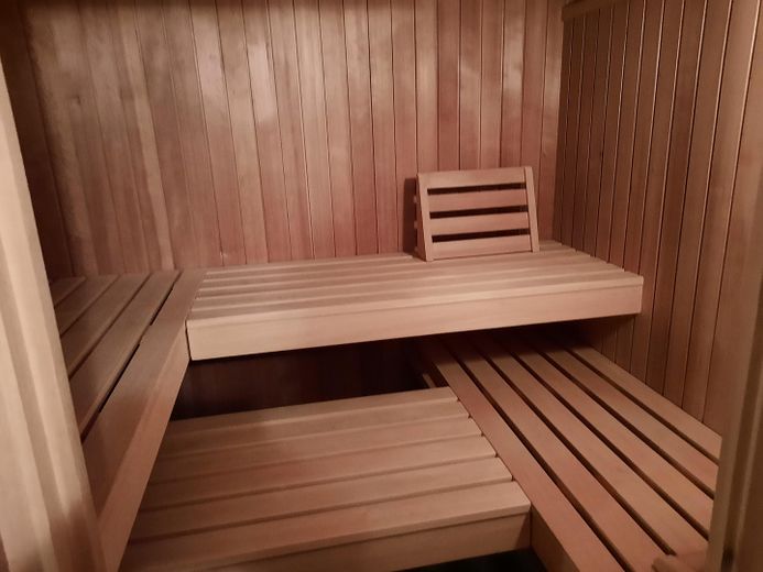 Sauna_innen_Keller