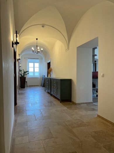 Appartamento al piano terra quasi nuovo con dotazioni di pregio e architettura eccezionale – Foto 8