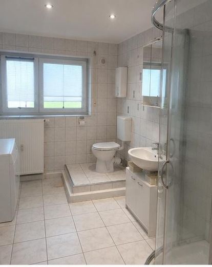 2 1/2 Zimmer Alsbach-Hähnlein Souterrain – Bad