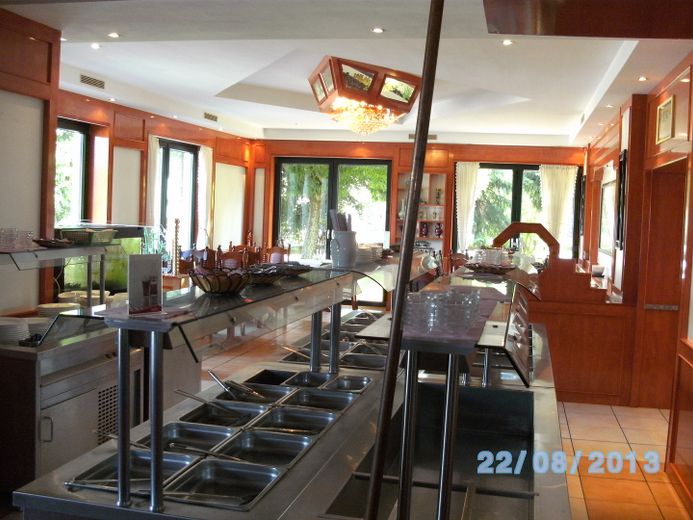 Residential and commercial building, detached restaurant in a secluded location for sale – Photo 6