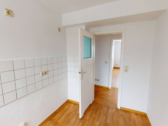 Appartement lumineux de 3 pièces avec salle de bains équipée d’une baignoire – Ansicht II: Küche