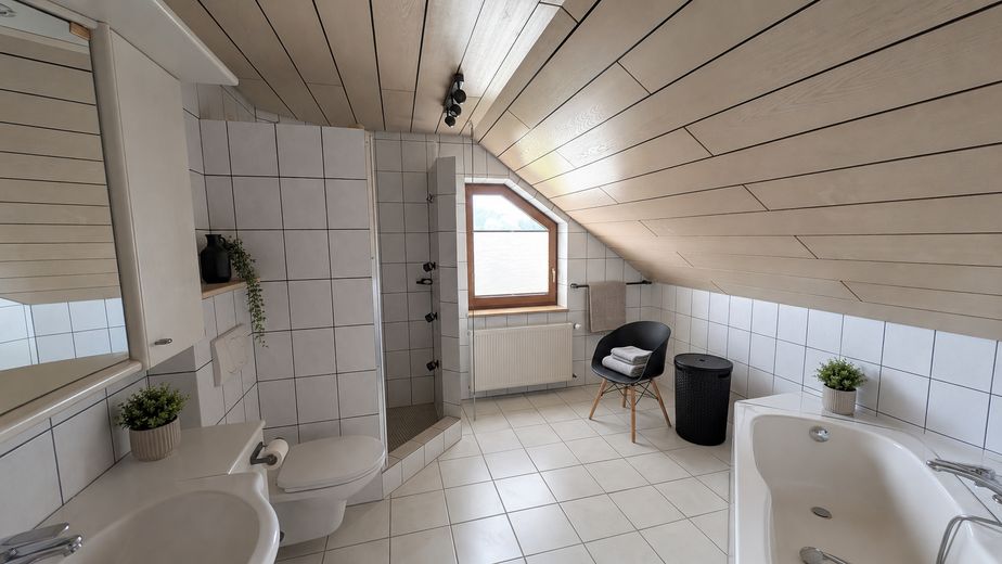 Habiter et travailler sous le même toit – Badezimmer-KI
