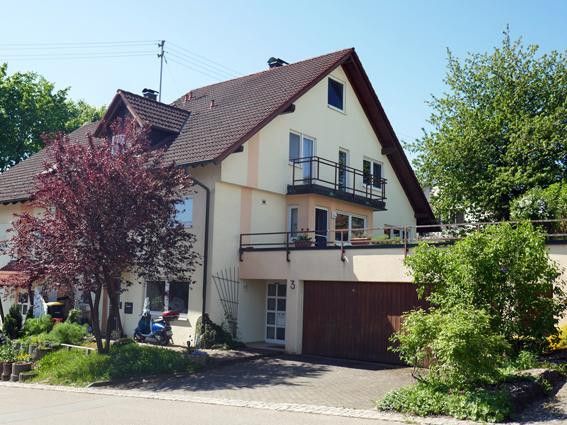Haus Straßenansicht