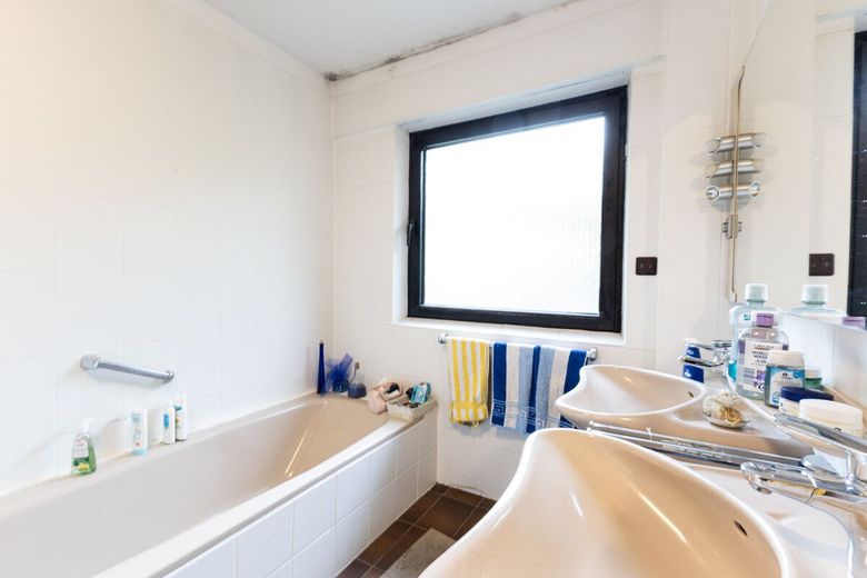 Wohnung EG Bad