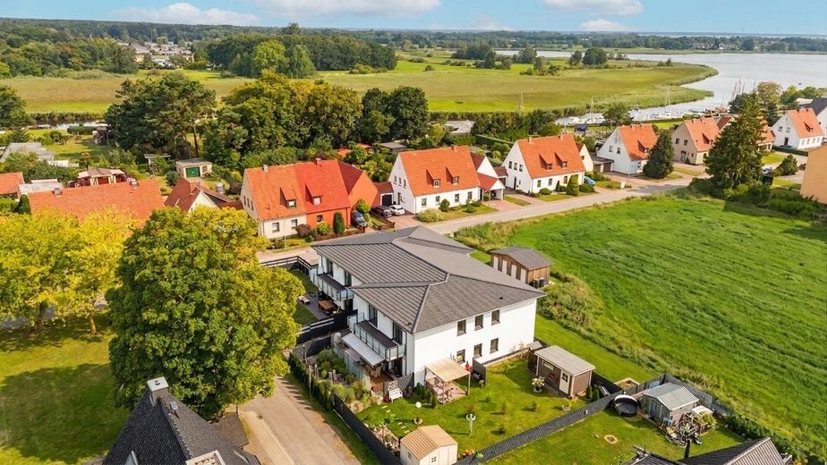 Moderne Wohnungen in Stadtvilla *Zingst* Barth – Foto 1