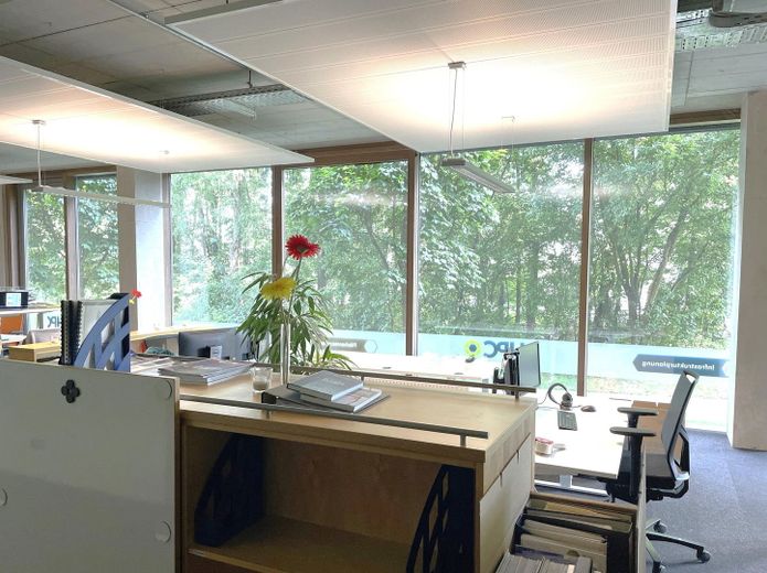 Büro EG