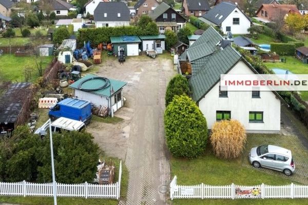IMMOBERLIN.DE - Mehrfamilienhaus mit Option für zusätzliche Bebauung (B-Plan)