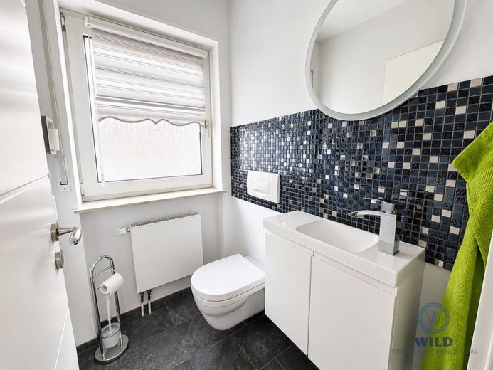 Ein Zuhause mit Zukunft - wertbewusst renoviert, nachhaltig gedacht, in Püttlingen gelegen. – Gäste-WC