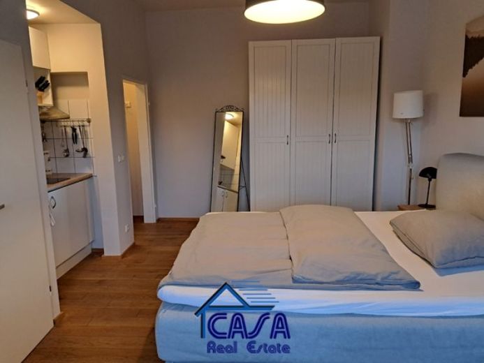 Fußläufig zur Schweizer Strasse: hochwertig eingerichtetes 1 Zimmer Apartment mit separater Küche – Foto 1