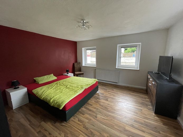 PRECIO REDUCIDO: Dos terrenos con tres casas y potencial de desarrollo – Foto 26