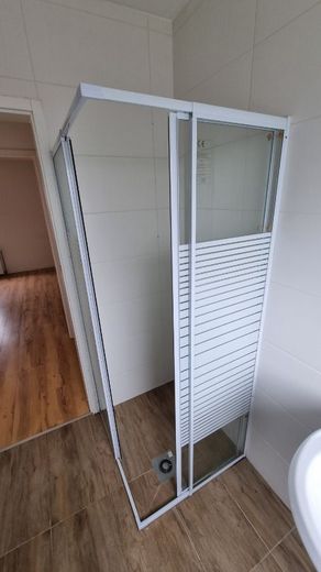 1-Familienwohnhaus in ruhiger Wohnlage – Bad - www.immobilien-heise.de