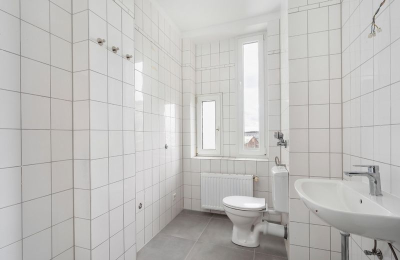 Charmante 3 Zimmer in Düsseldorf – Badezimmer