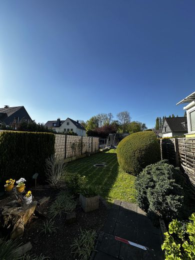 Kleines Fachwerkhaus mit großem Garten - provisionsfrei und sofort bezugsbereit – Foto 3