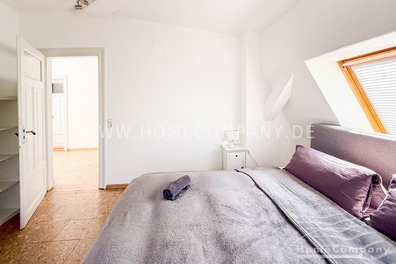 22801 HomeCompany Dresden Möbliert/Furnished 3-Zimmer Maisonette Wohnung in Dresden-Striesen mit Balkon max. 3 Personen – 6babb0a8d1c48691187084695854b762d6f622bb.jpg