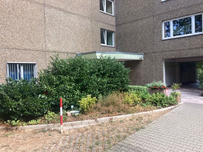 Saubere Wohnung an Student/in sofort längerfristig zu vermieten! – Eingangsbereich 