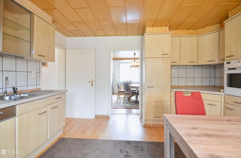 Freistehendes Einfamilienhaus mit großem Garten! – Küche