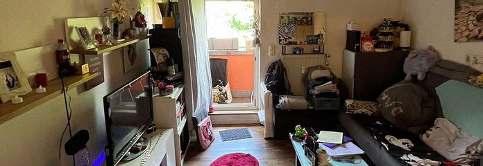 5% Yield - 1-Room Apartment with Balcony & Underground Parking Space, Private Sale – Wohnraum