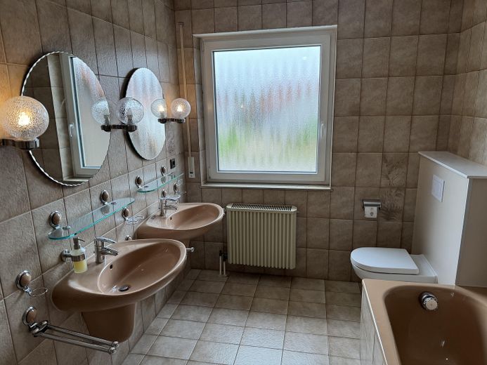 Casa a schiera centrale in affitto a Nördlingen – Bad im OG