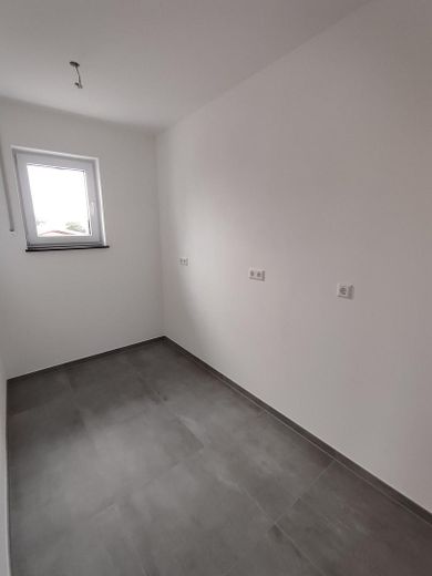3-Zimmer-Erdgeschosswohnung mit eigenem Garten – Modernes Wohnen mit viel Freiraum in Steinheim – Speiß
