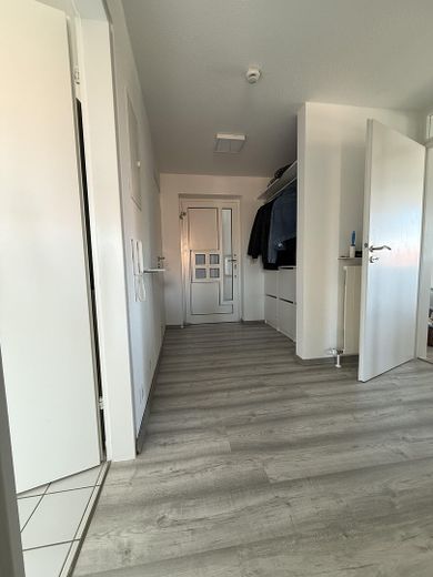 Senza provvigione: maisonette ristrutturata di 5 locali (125m²) – Eingangsbereich