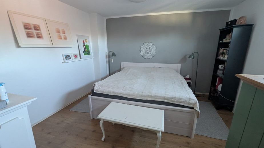 Acogedora vivienda antigua con mucho espacio para la familia y un gran jardín – 1.OG - Schlafzimmer