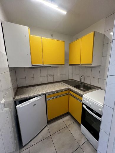 Sofort frei: 2 Zimmer mitten in Mannheim mit Einbauküche & eigenem Stellplatz – Foto 7