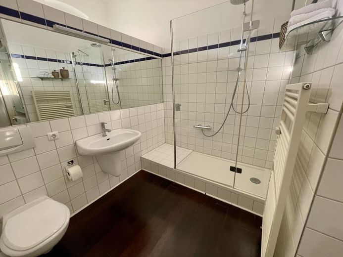 Rustig & lichtovergoten - 3-kamerwoning in een oud gebouw met balkon in Charlottenburg – Foto 8