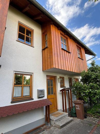 Vorderansicht Eingang