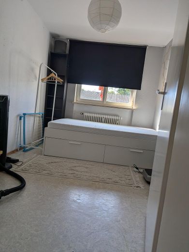 | Solide Rendite Nahe MIRA | Intelligenter 4-Zimmer-Schnitt mit Sonnenausrichtung | – Schlafen 2