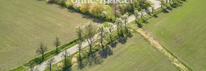 rêve exclusif au cœur de la nature. Ferme à quatre côtés avec maison de séminaire