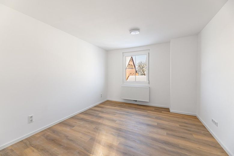 Przepiękne, nowo wyremontowane mieszkanie! – Schlafzimmer/Wohnzimmer/Arbeit