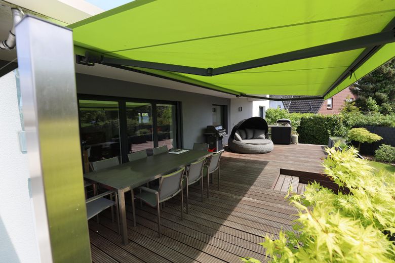 Hochwertiges, modernes Einfamilienhaus | Großer Garten | Sanierung 2014 | Klimaanlage | PV-Anlage – Terrasse 2