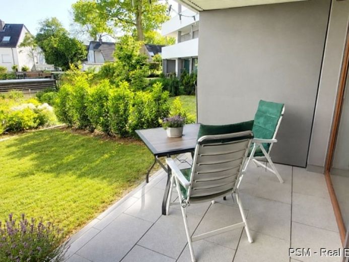 Esclusivo appartamento di 2 locali con terrazza, giardino e cucina componibile in posizione privilegiata a Hofheim (residenza per anziani) – Photo 1