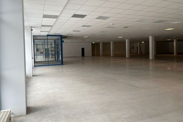 CO-Süd ** ca. 1.800 m² Fläche z. viels. Nutzung ** ebenerdig **