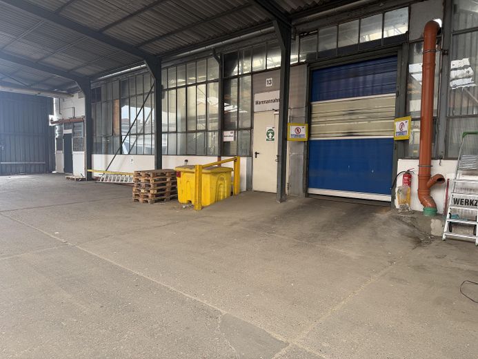Teilbare Hallenflächen 240/300/540 qm hell und zentral in der Posener Straße – Foto 5