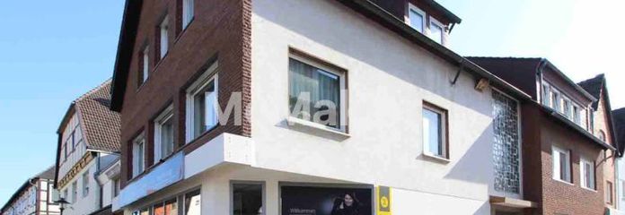Wohn- und Geschäftshaus mit ca. 497 m² vermietbarer Fläche, Fernwärme und Entwicklungspotenzial